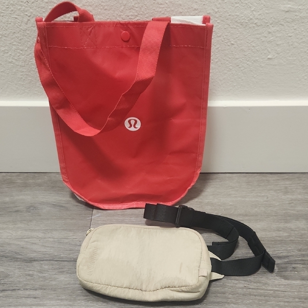 lululemon athletica Mini Belt Bag Khaki And Red Tote Bag - Picture 2 of 8